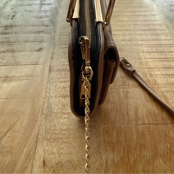 Chic Tan Clutch with Gold Accents - Picture 5 of 8